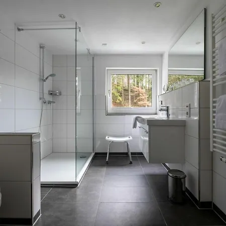 Panorama Modern Retreat *